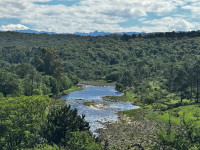 EN VENTA LOTE CON COSTA DE RIO EN  POTRERO DE GARAY