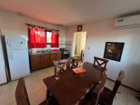 VIVIENDA AMOBLADA EN CUATRO HORIZONTES_thumb_3