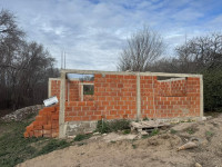 CONSTRUCCIÓN EN VILLA GENERAL BELGRANO_thumb_1