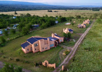 HERMOSO COMPLEJO DE CABAÑAS EN LOS REARTES_thumb_0
