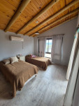 HERMOSO COMPLEJO DE CABAÑAS EN LOS REARTES